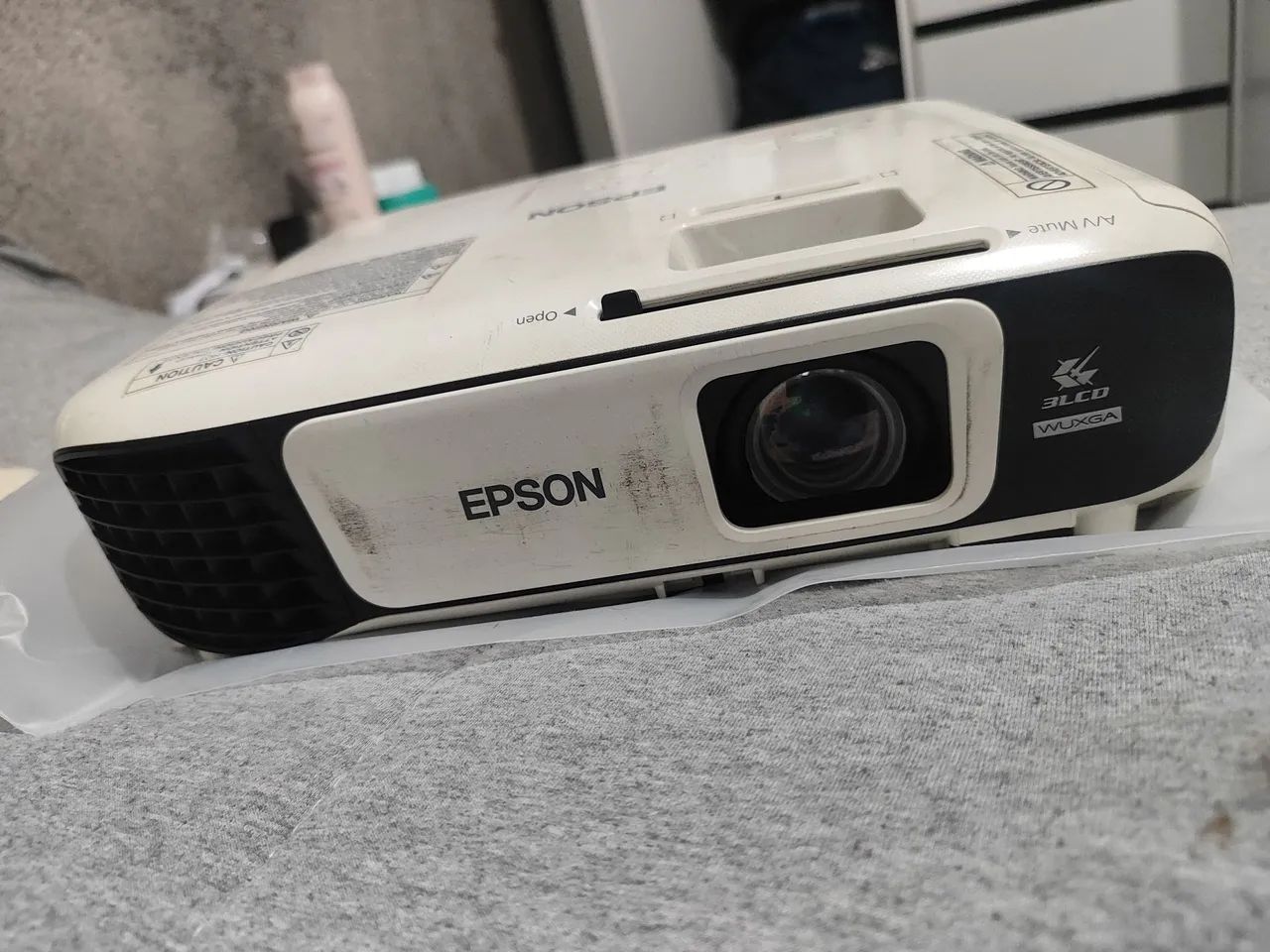 Projetor Epson powerlite U42+ - Foto 2