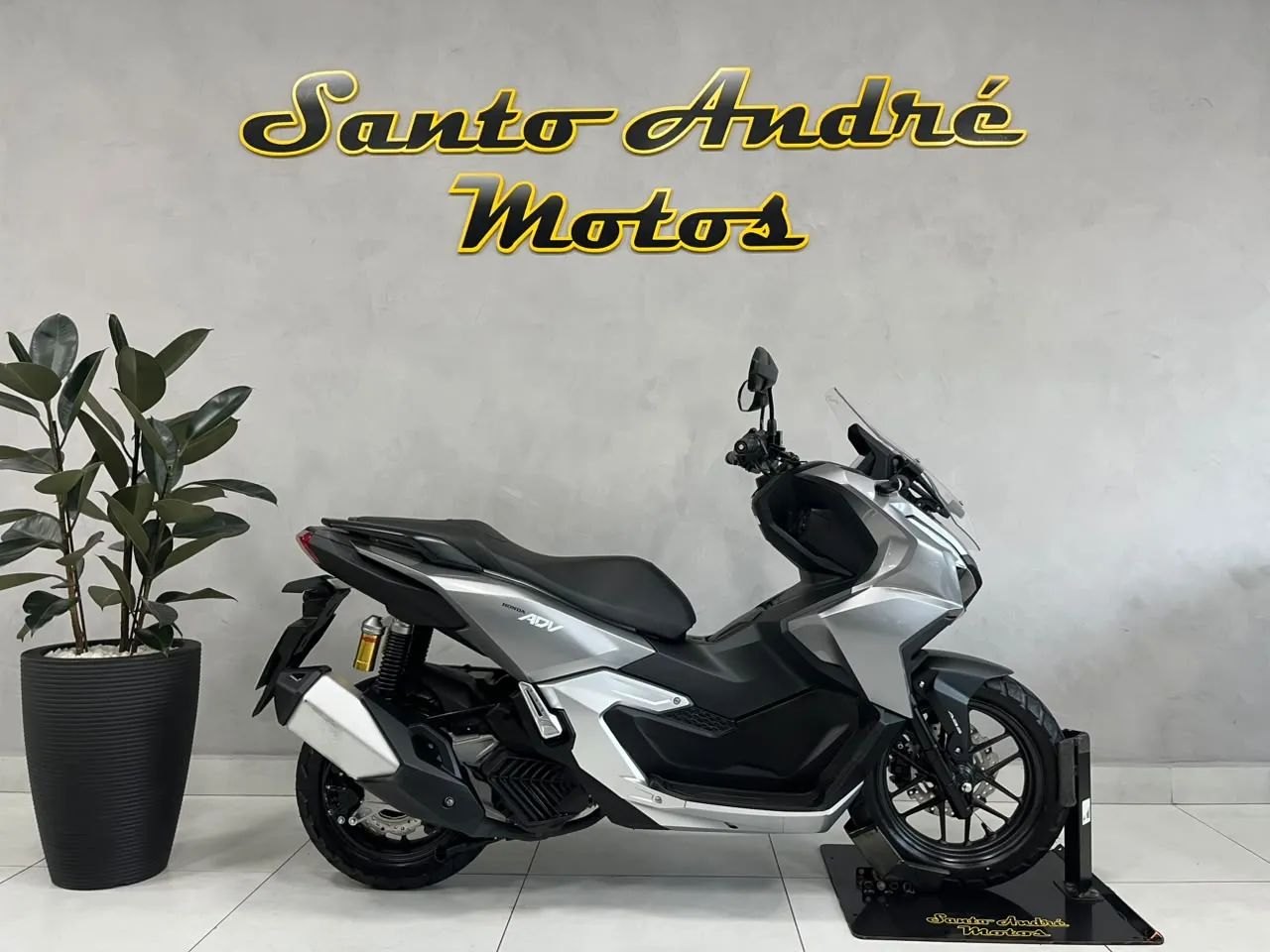 Honda ADV 160