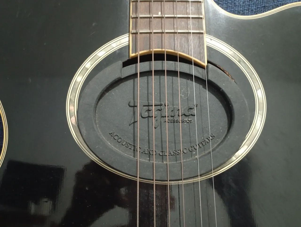 Vendo violão elétrico tagima conservado com poucas marcas de uso - Foto 6