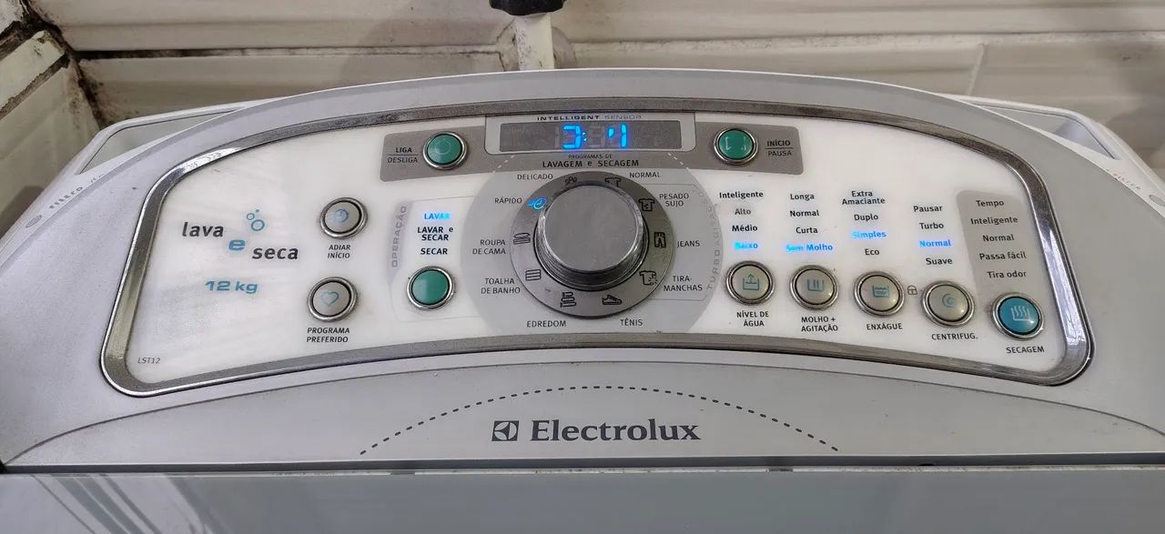 Máquina lava e seca Electrolux 