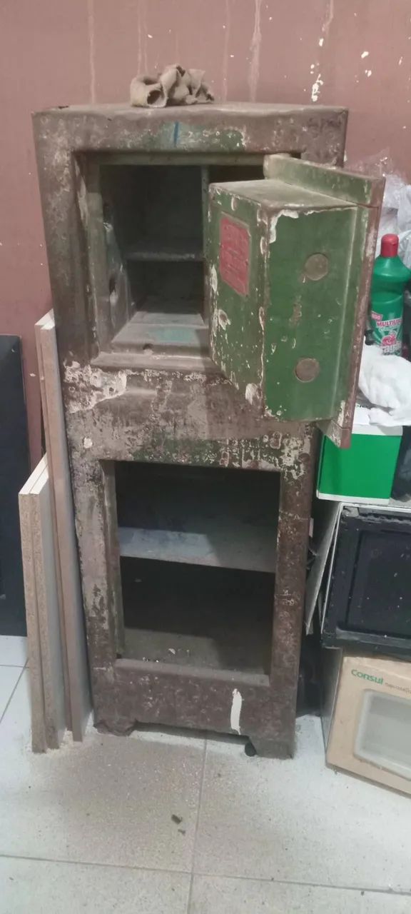 Cofre de grande porte com nicho - Foto 2