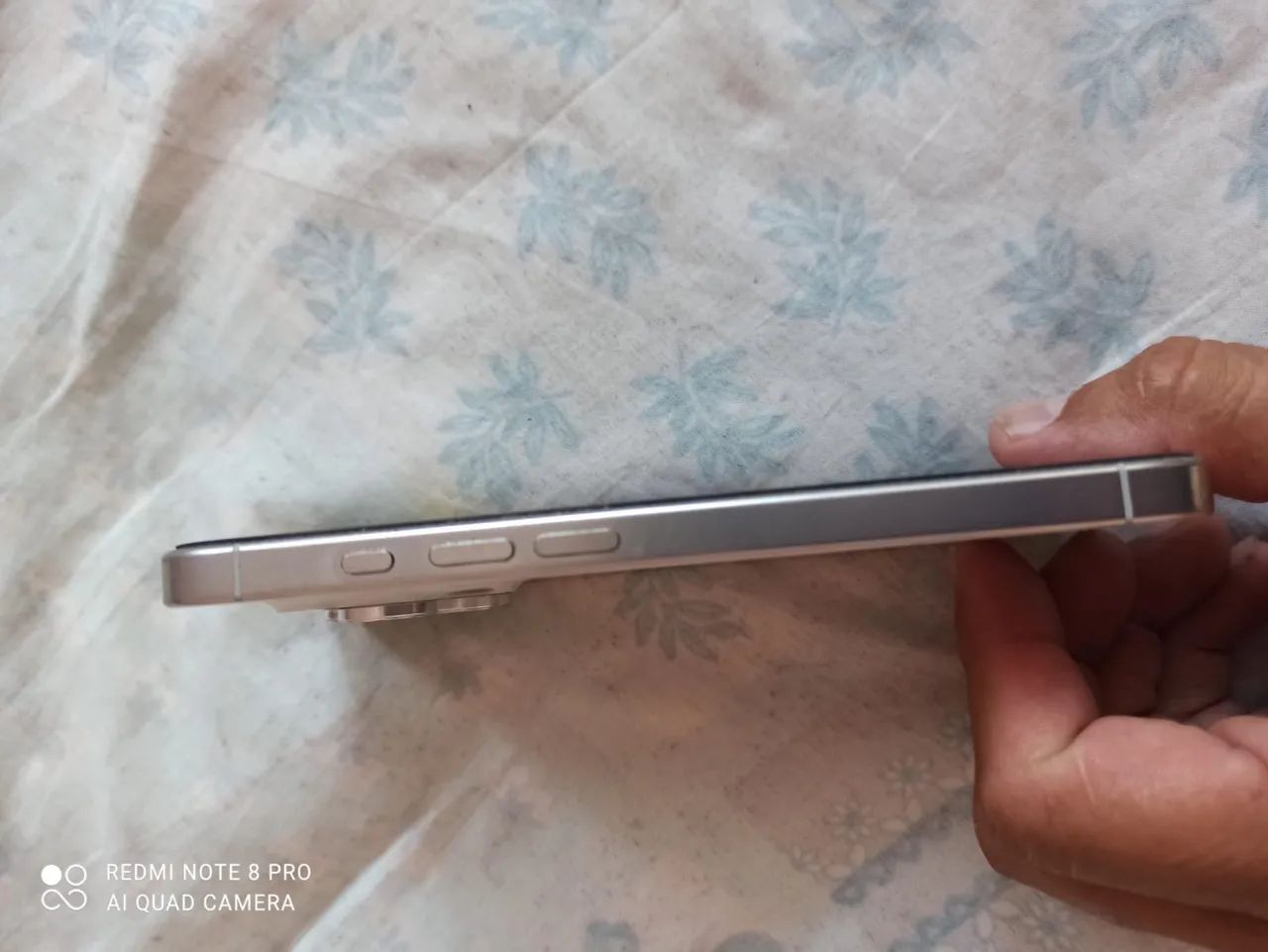 iPhone 16 Pro / 256 GB / Cor Branca - Foto 4