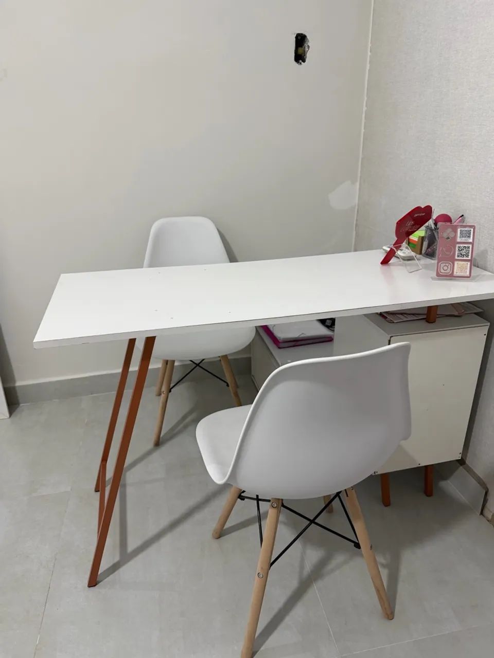 Mesa e cadeiras  - Foto 2