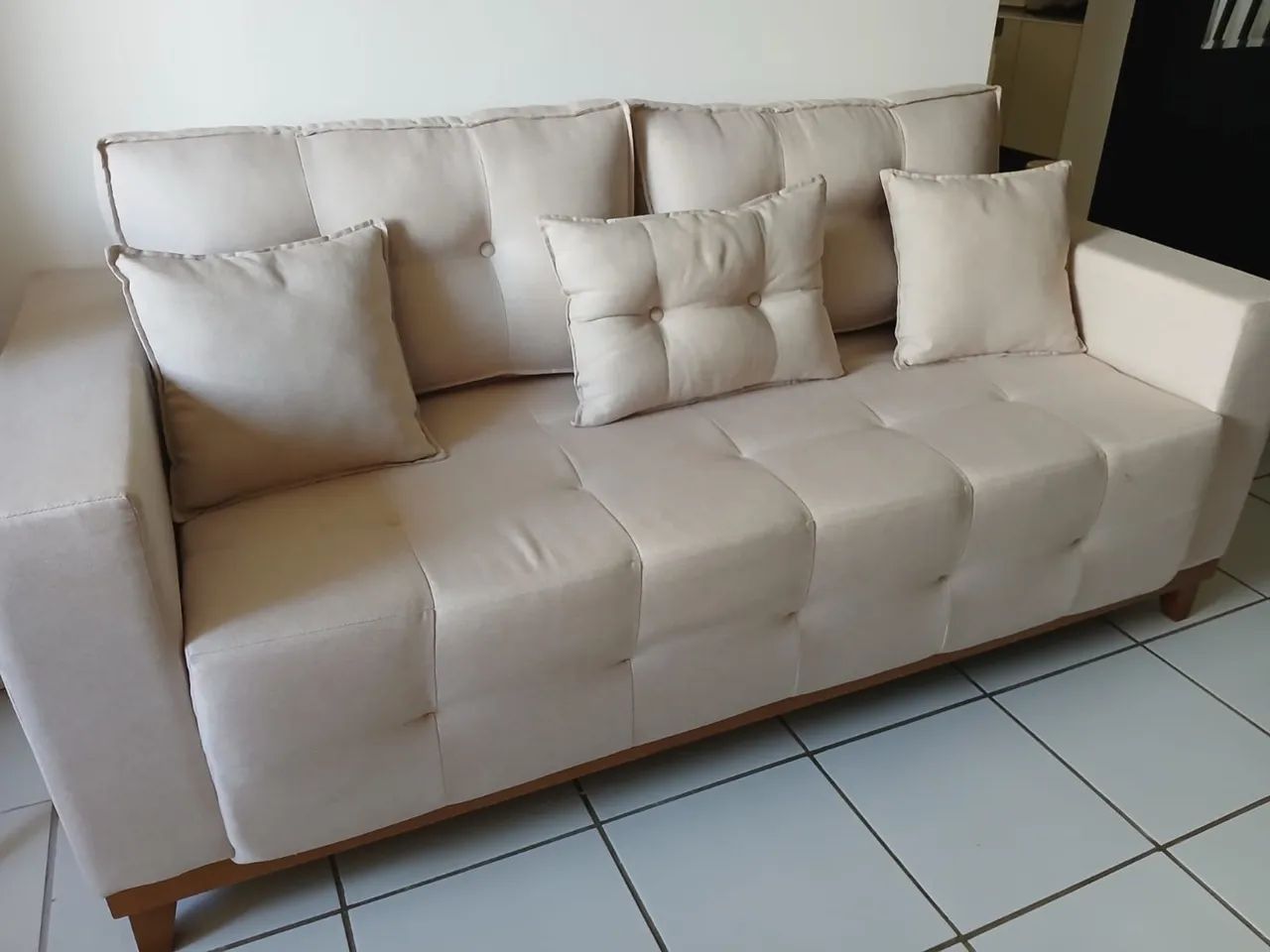 Sofá Linho 3 lugares - Foto 3