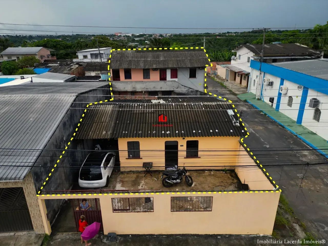 Casa na Cidade Nova 2 Qts sendo 1 suíte + 1 Prédio Residencial com 4 Apartamentos