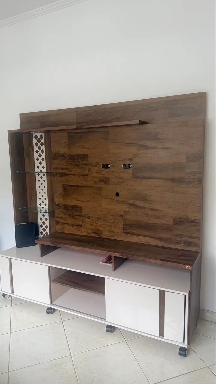 Rack com painel e rodinha  - Foto 2