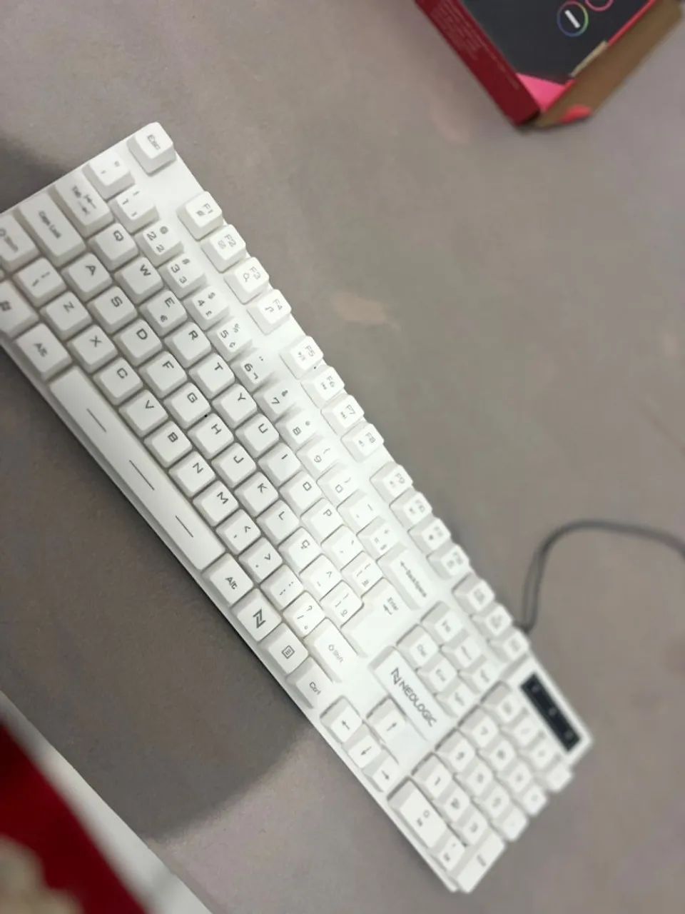 Teclado branco/semi-mecanico/100% - Foto 2
