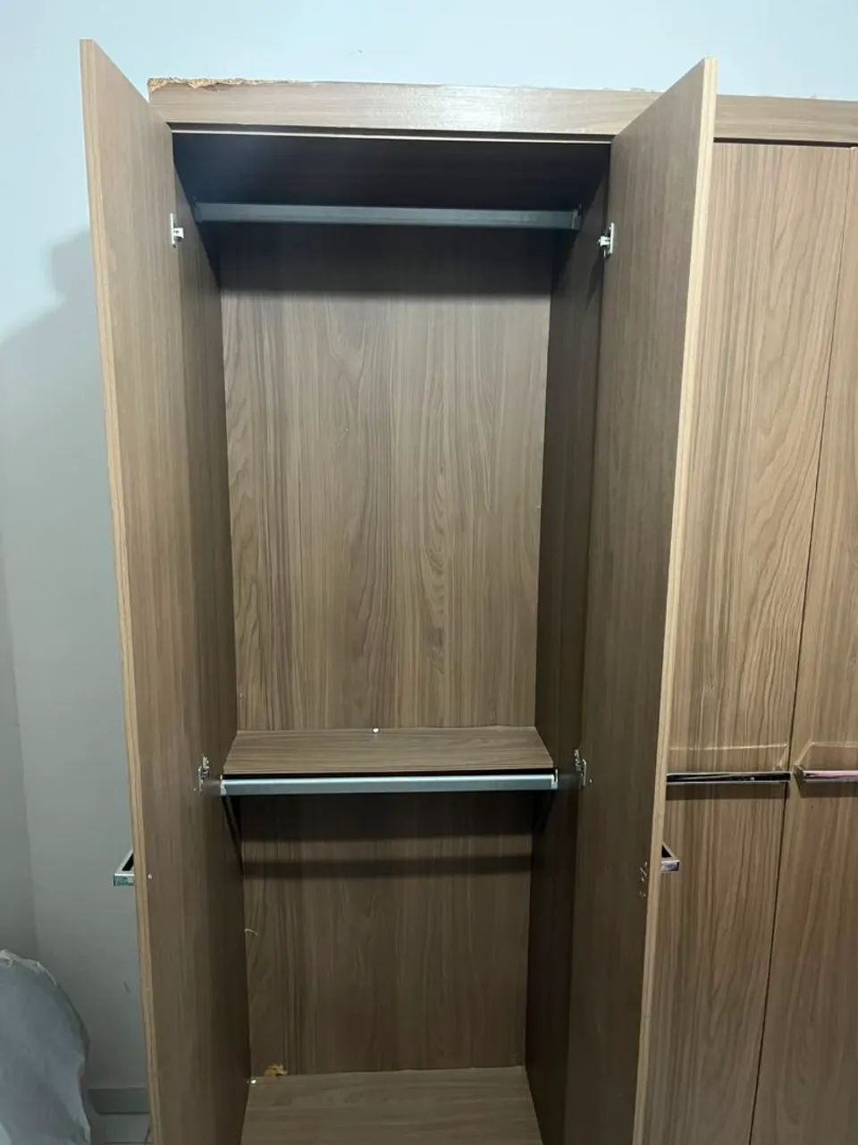 Guarda roupa 6 portas  - Foto 4