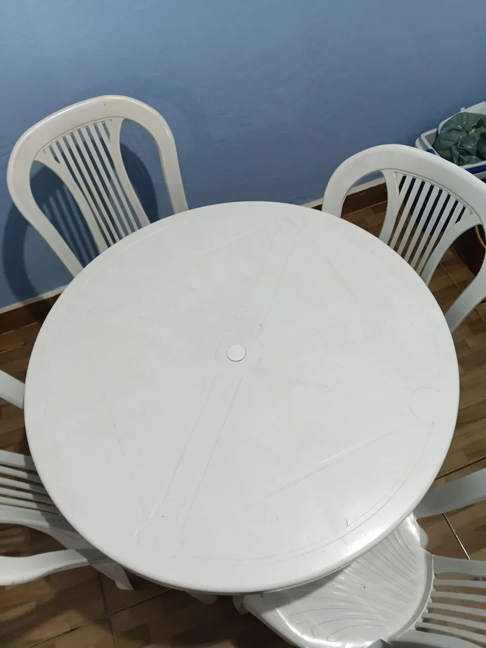 Mesa com cadeiras - Foto 2