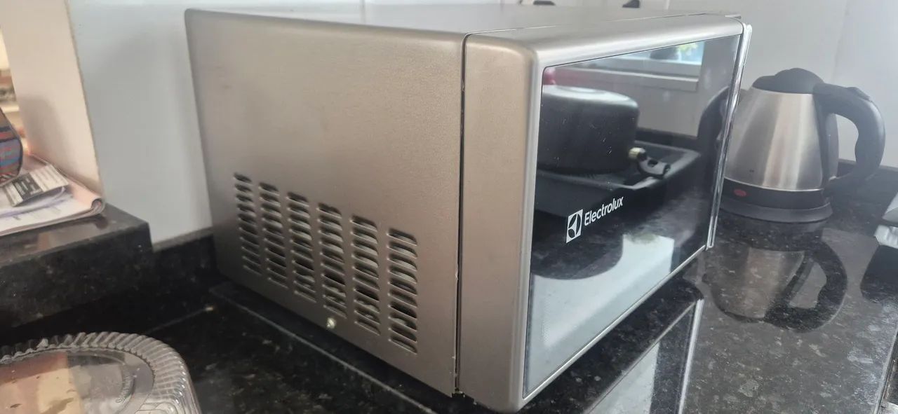 Microondas Eletrolux Espelhado inox MR37R - Foto 2