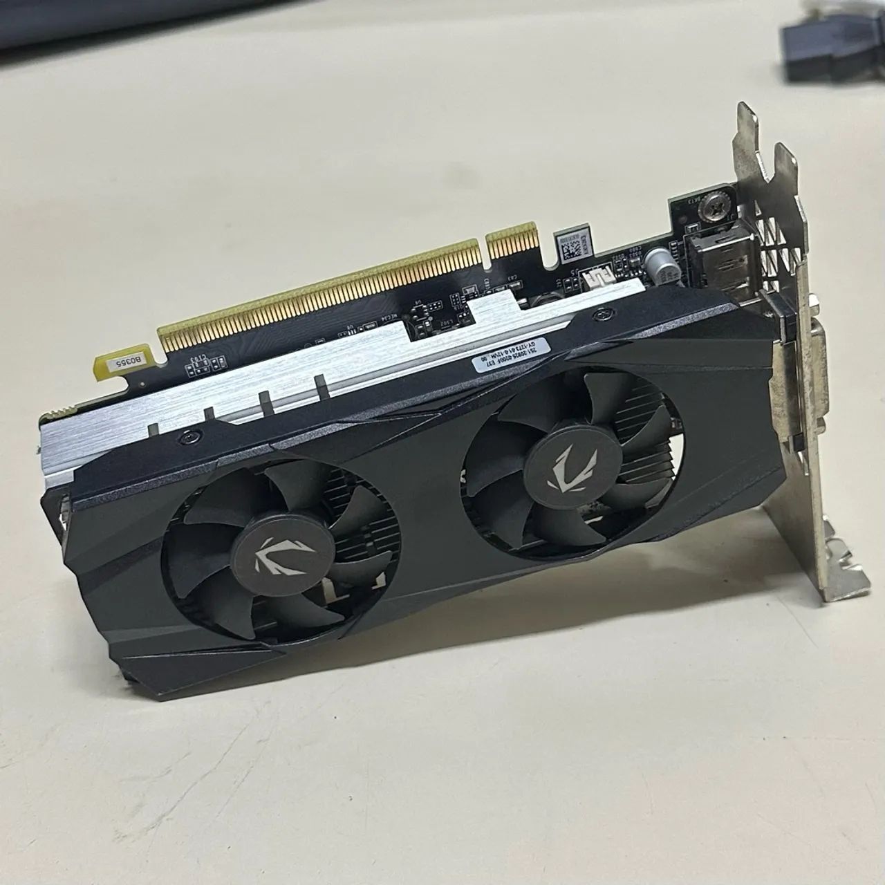 GTX 1650 4GB 