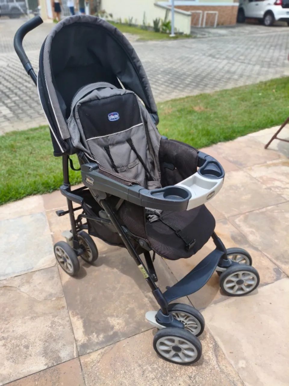 Carrinho para bebê para passeio chicco preto dobrável e reclinável - Foto 2