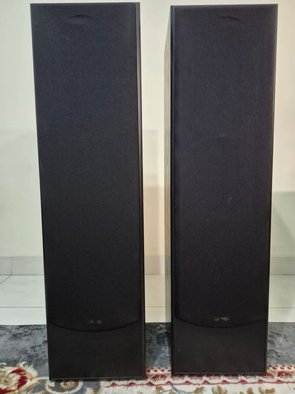 Torre acústica Audiofile modelo 830LR - Foto 3