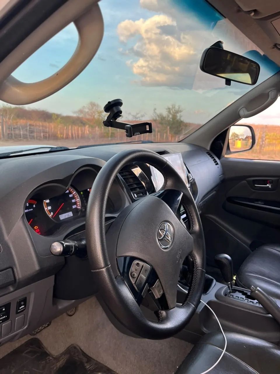Toyota Hilux CD SRV 4X4 3.0 2012