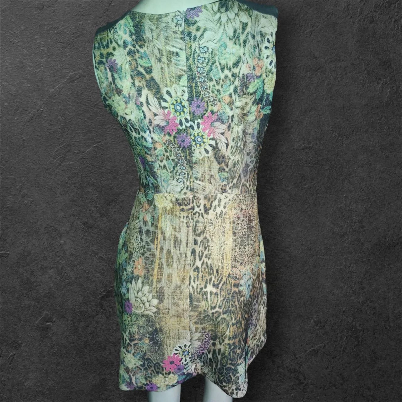 Vestido animal print - Foto 2