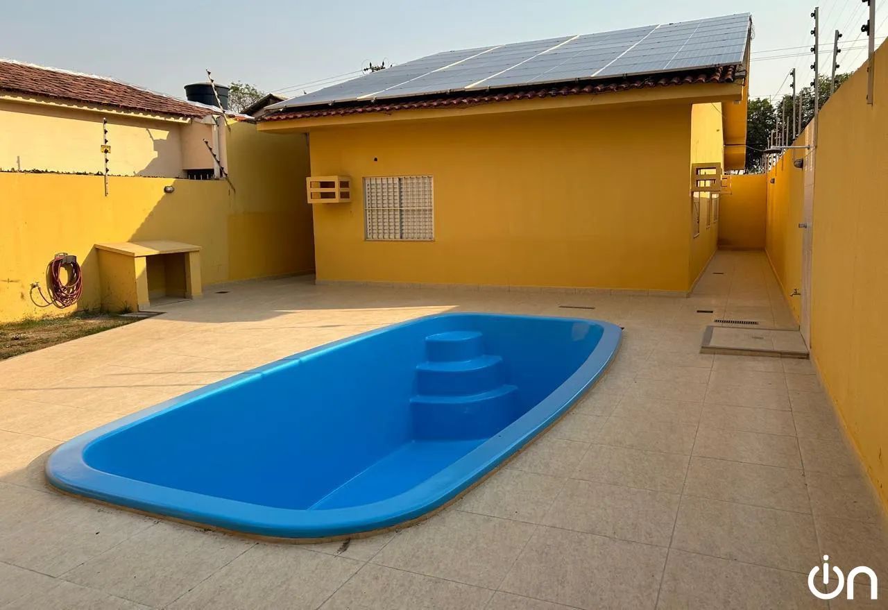 CASA 3 /4 C SUITE NO GOIABEIRAS - COM PISCINA E CHURRASQUEIRA REF: 747
