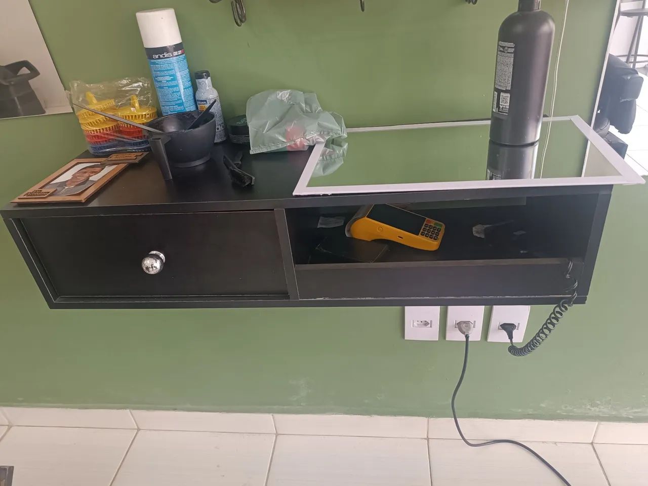 Vendo bancada de barbeiro  - Foto 4