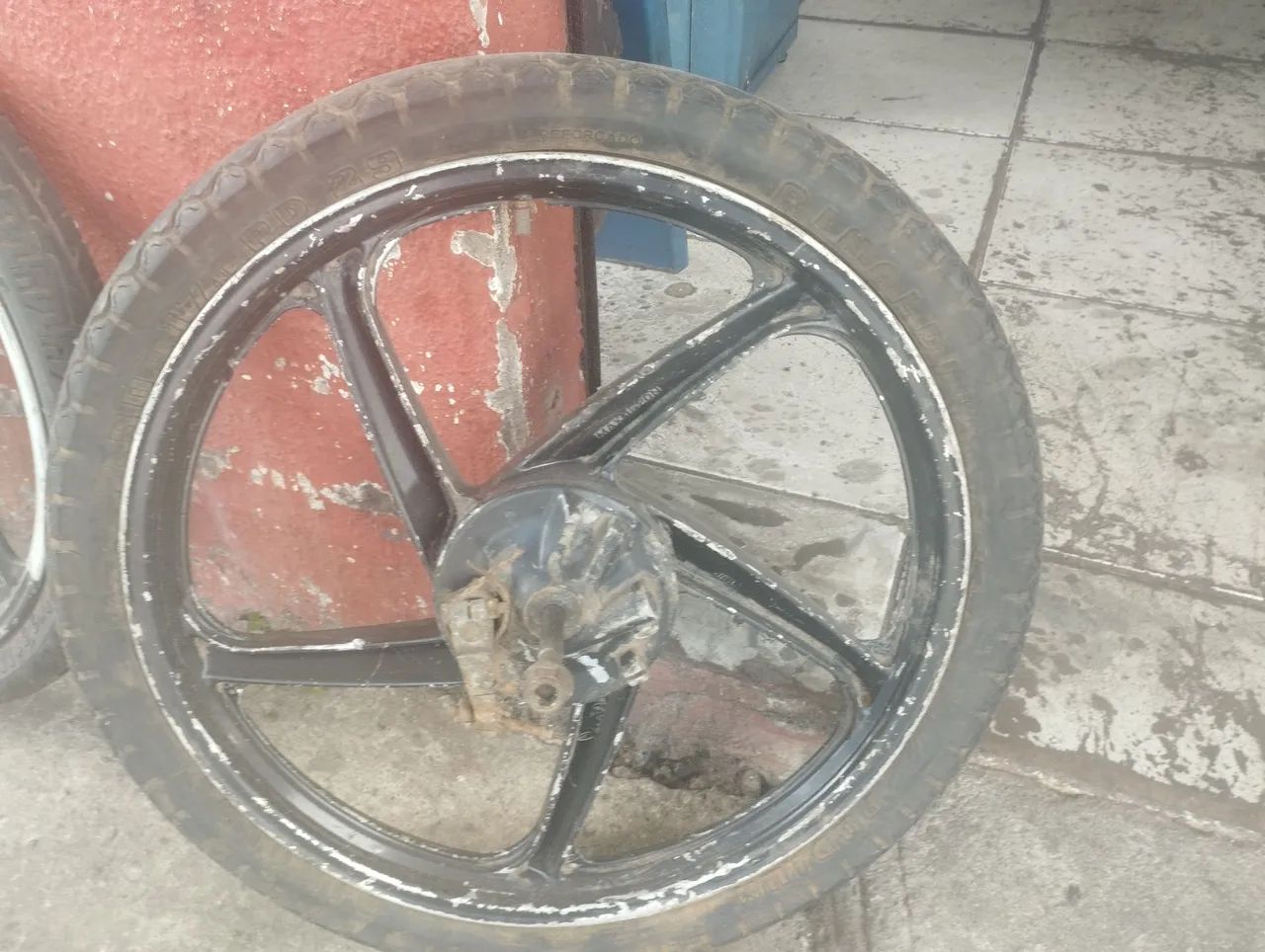 Rodas de liga leve dianteira de 50tinha - Foto 3