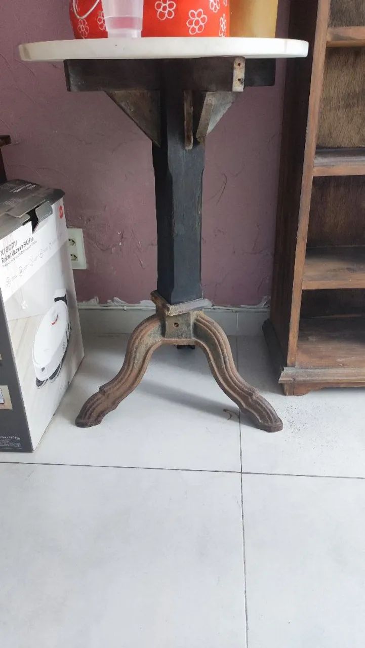 Mesa antiga 