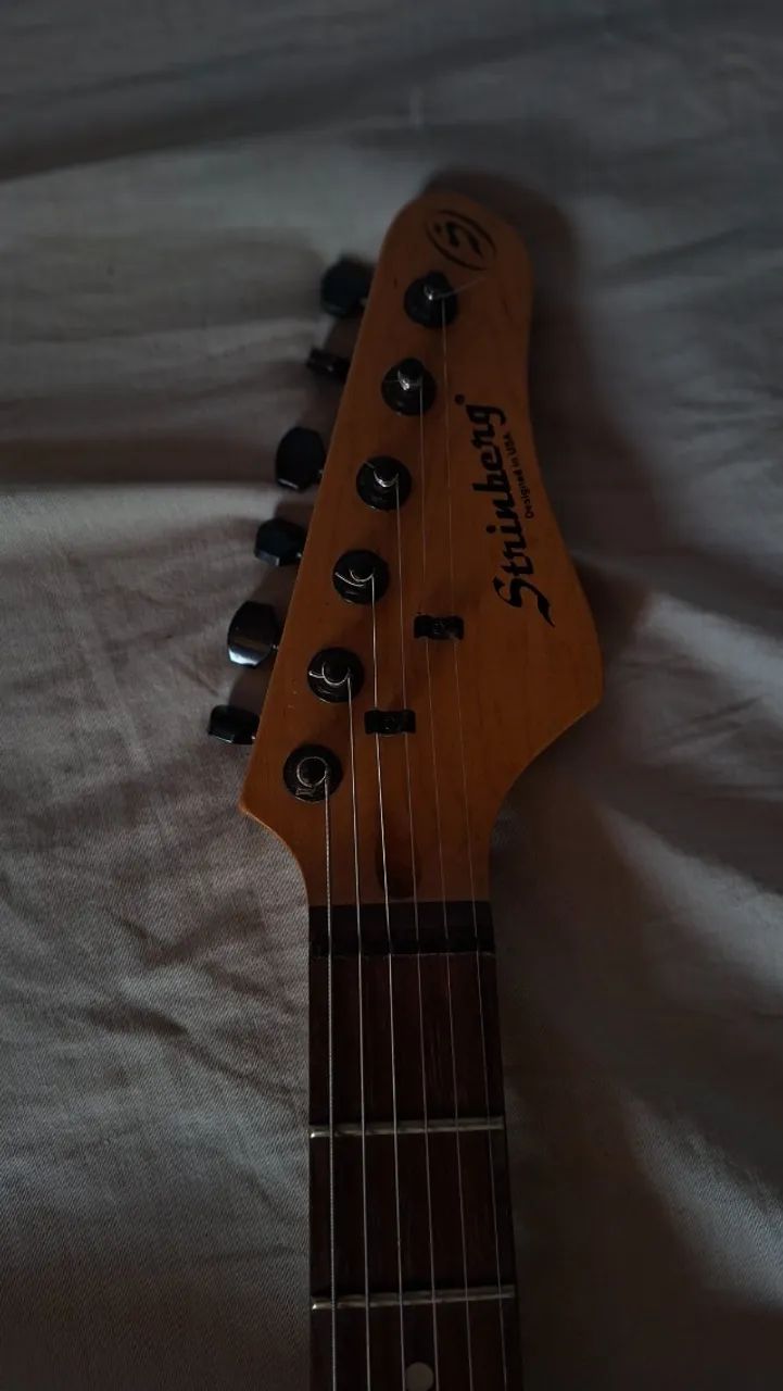 Guitarra Stratocaster Strinberg Sts100bks Preta  - Foto 3