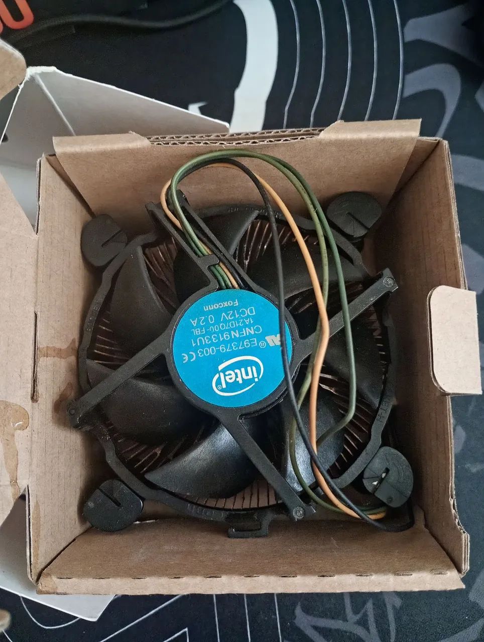 Processador i3 9100f na caixa em excelente estado  - Foto 3