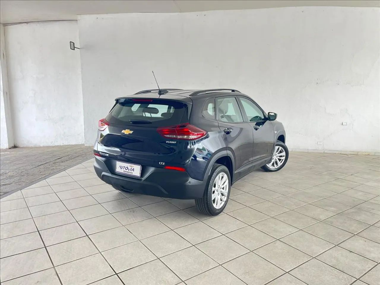 Tracker LTZ 1.0 Turbo 12V Flex AUT 2023 COM 40.000 KM - Foto 2