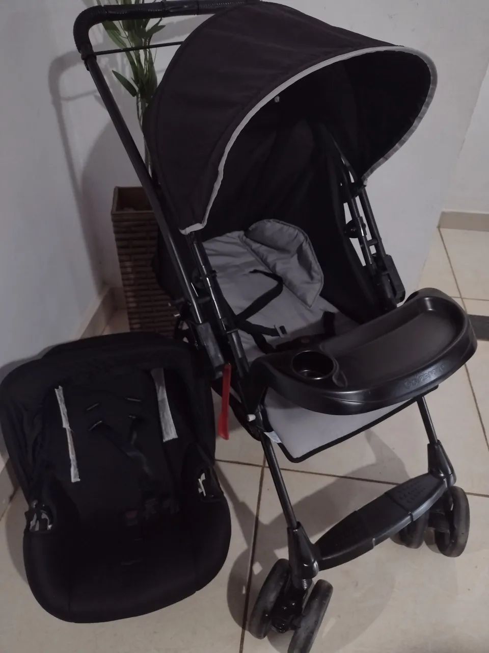 Carrinho com bebê conforto  - Foto 2