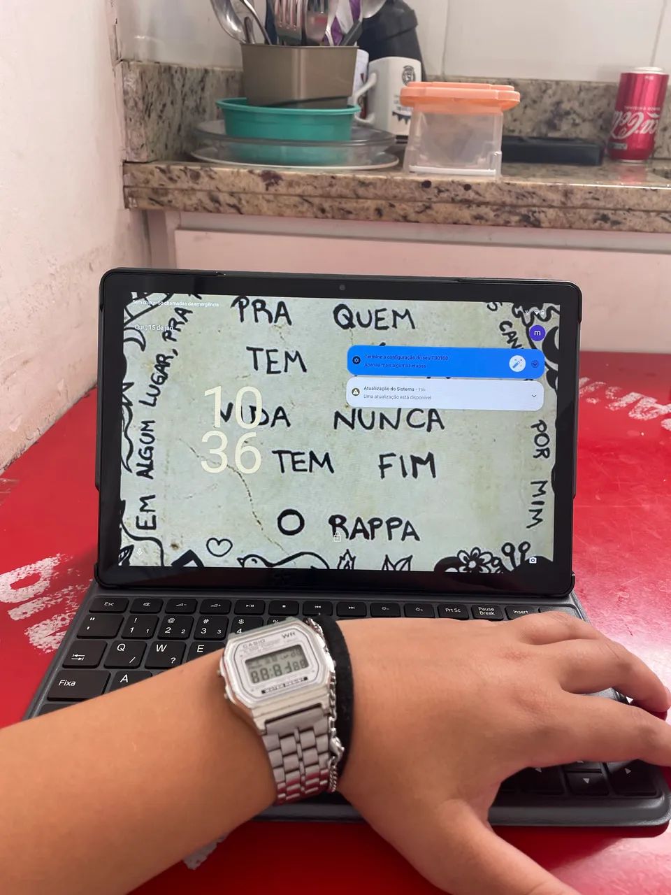 tablet da positivo vision tab 10, vem com caixa, carregador original e capinha com teclado - Foto 2