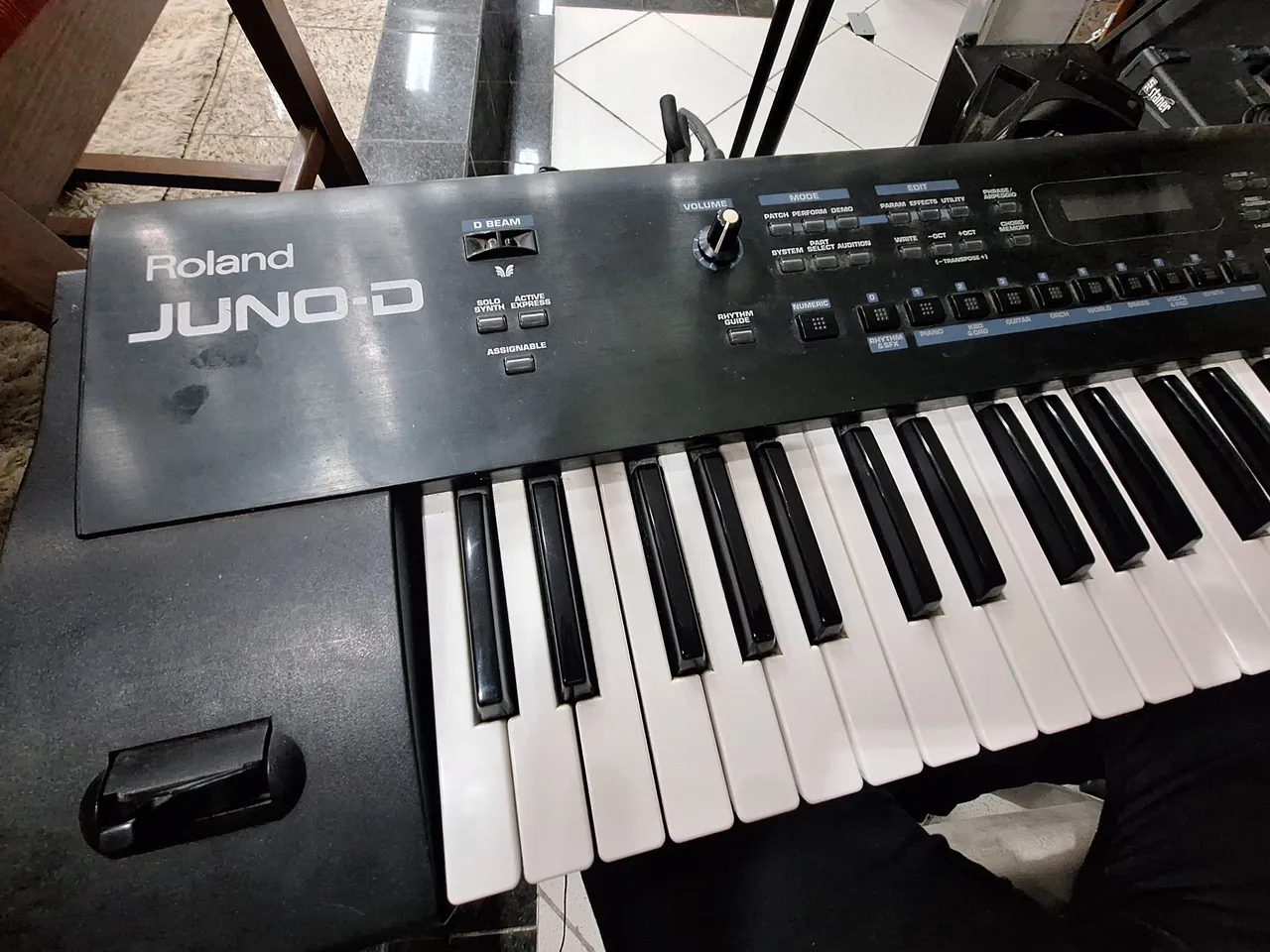 roland juno d