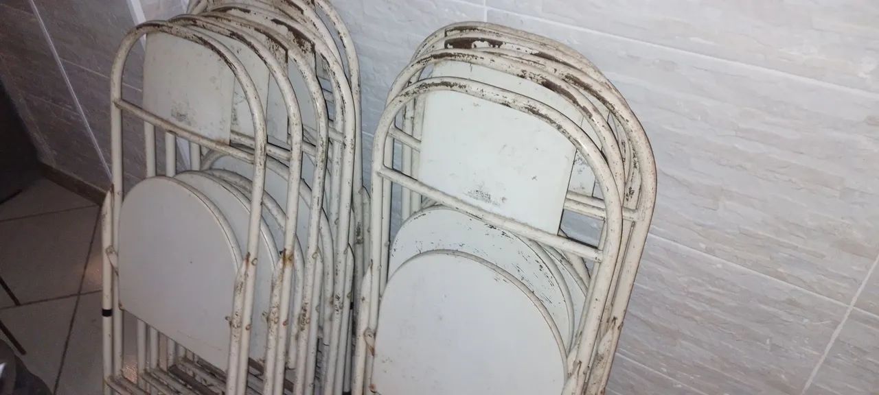 12 cadeiras de ferro (lixar e pintar] - Foto 2