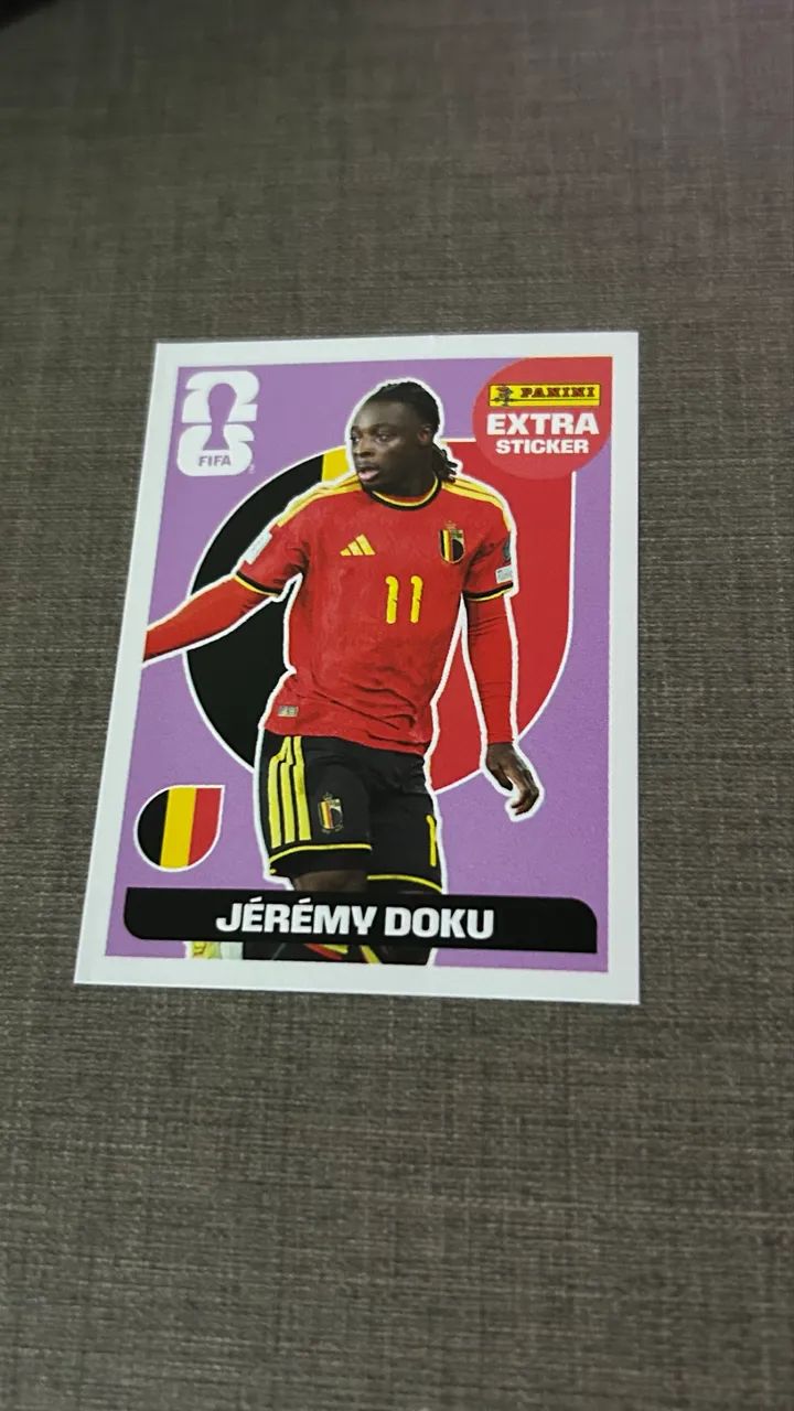Jeremy Doku Lilás Legend Extra Sticker - Foto 2