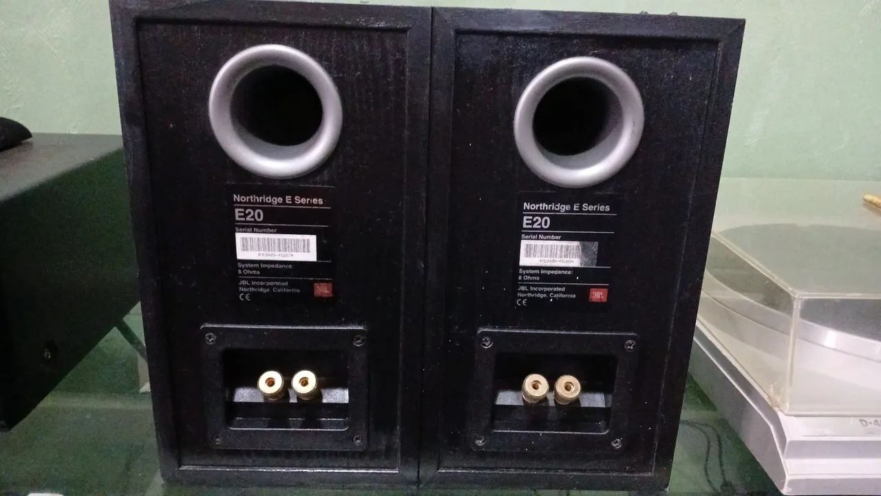 Caixas bookshelf JBL  - Foto 3