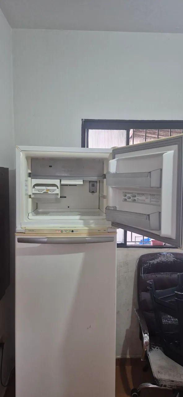 Vendo geladeira  - Foto 2