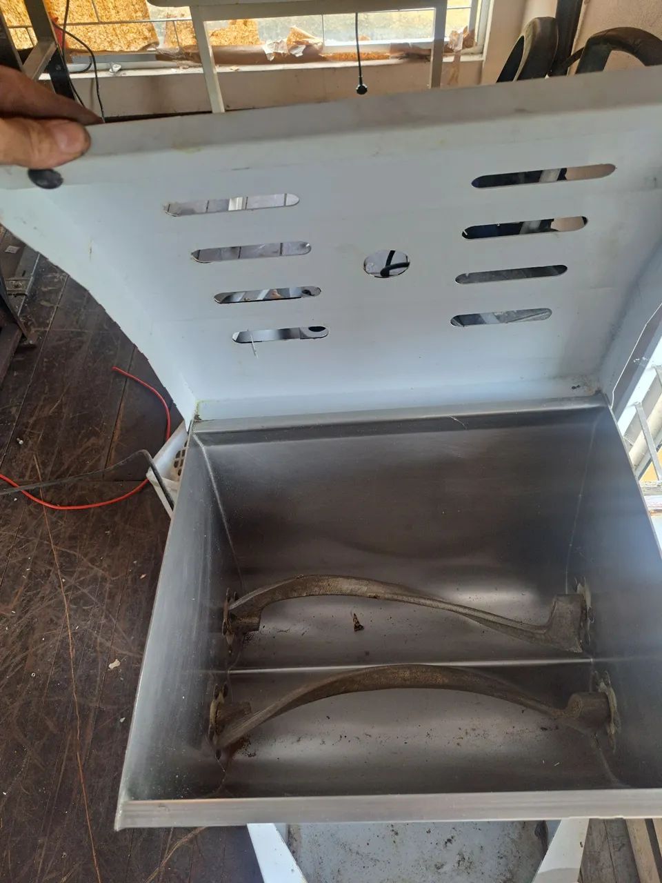 Amassadeira 25 kilos semi nova - Foto 3