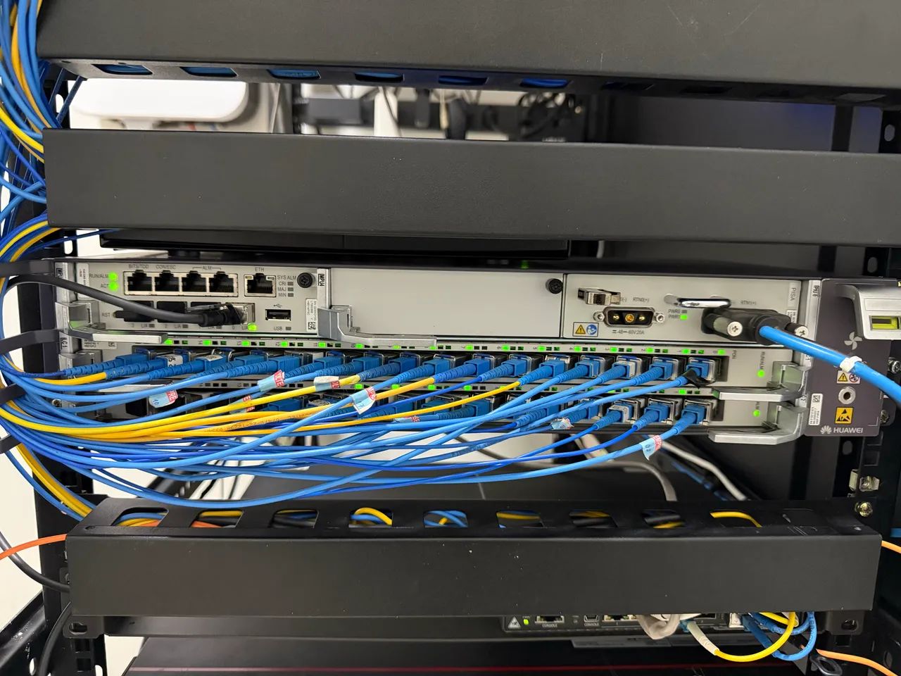 OLT HUAWEI MA5800-X2 - Foto 3