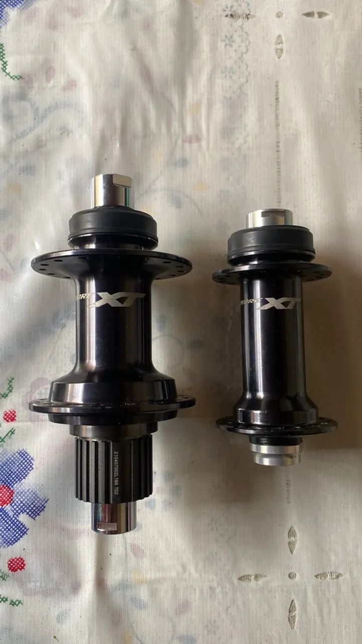 Cubos shimano XT8110