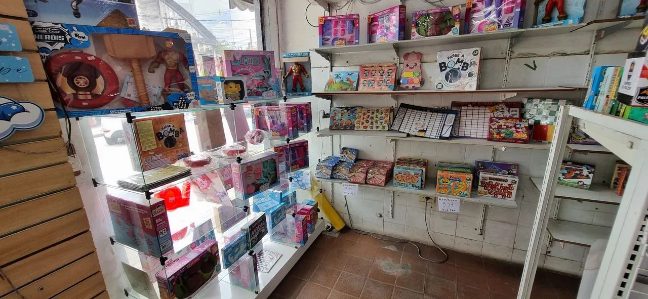 Vendo qualquer mercadoria para lojista com 60% de desconto.  Estamos fechando a loja - Foto 3