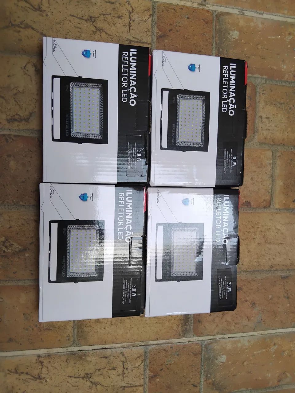 Refletor Led 300w Premium Fachada Jardim Garagem 127/220v Preto Branco-frio - Foto 3