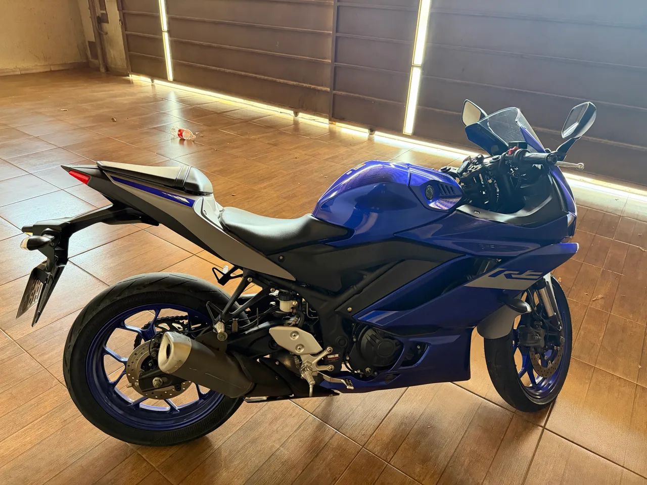 Yamaha R3 