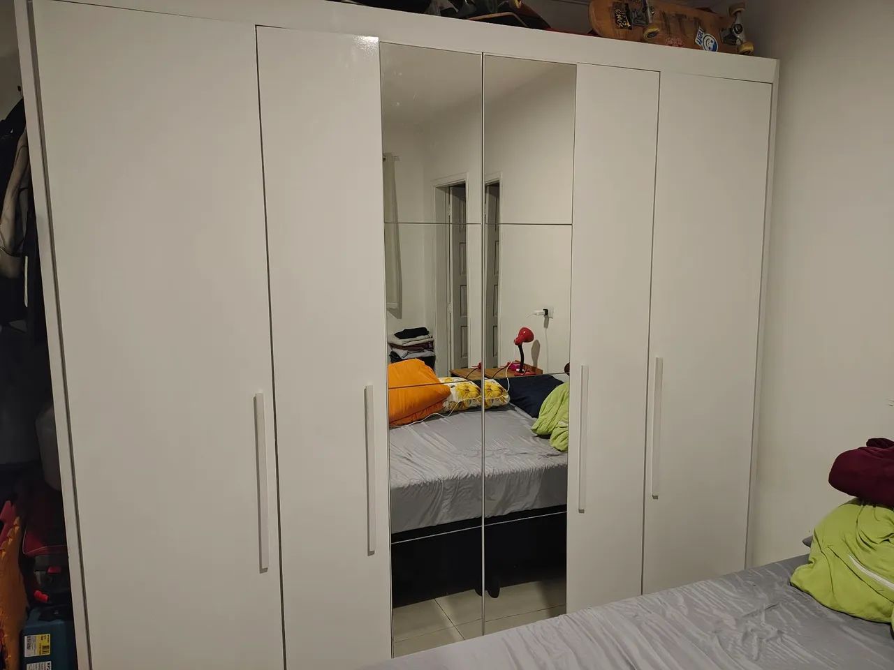 Guarda-roupa 6 portas