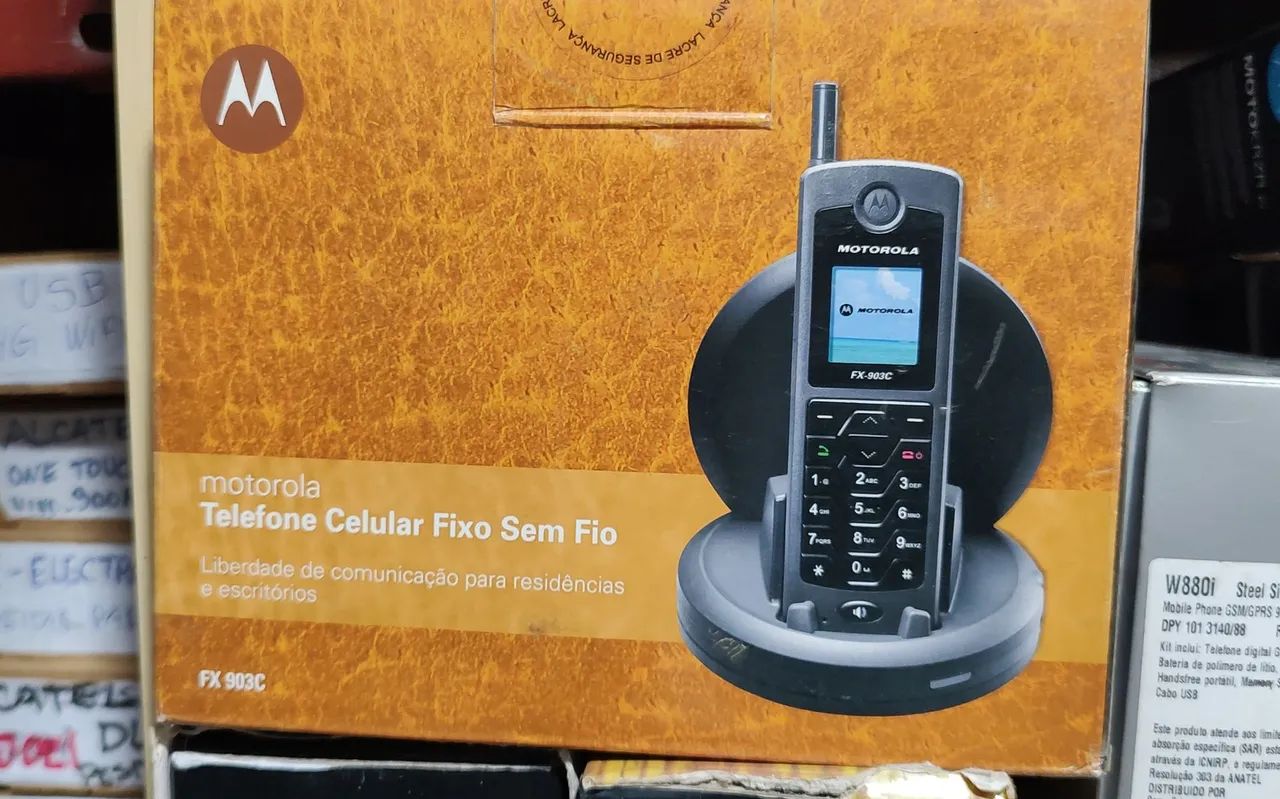Telefone Celular Fixo de mesa Motorola + caixa acessorios