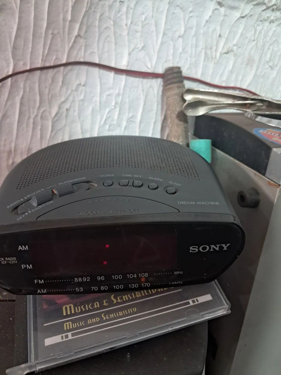 Radio relogio sanyo - Foto 2