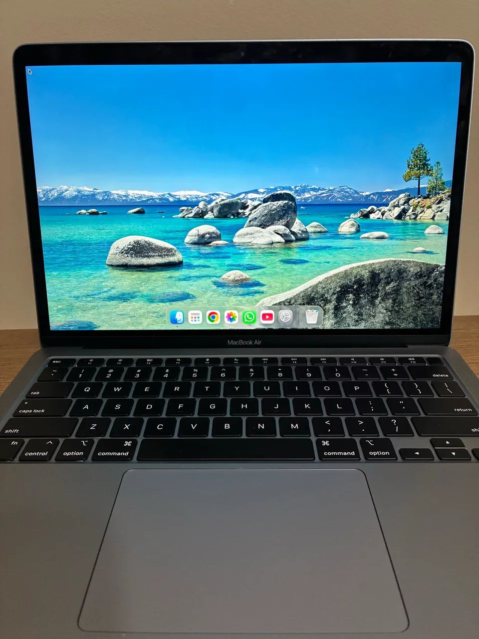 macbook air m1 8g