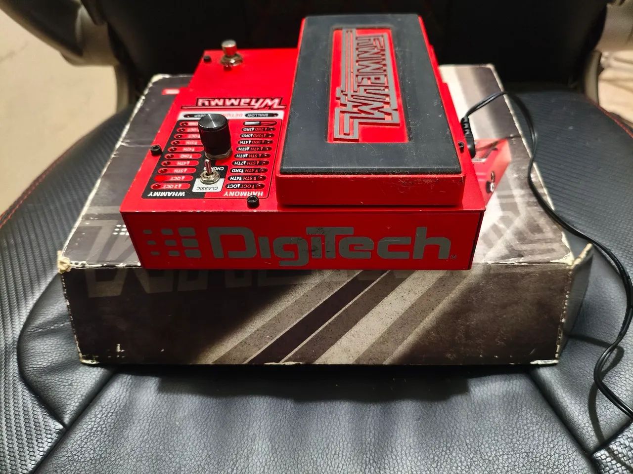 Pedal de Efeito DigiTech Whammy 5th Gen Semi Novo Na caixa
