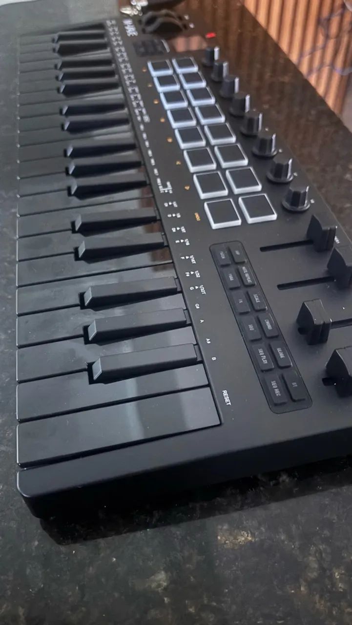 Teclado controlador 37 teclas - Foto 2