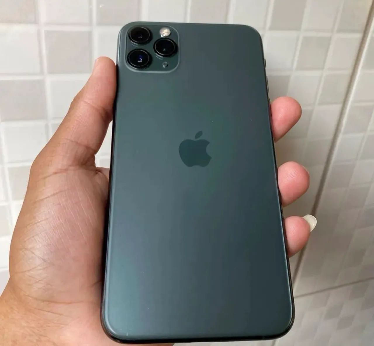 iPhone 11 Pro Max 64gb  - Foto 2