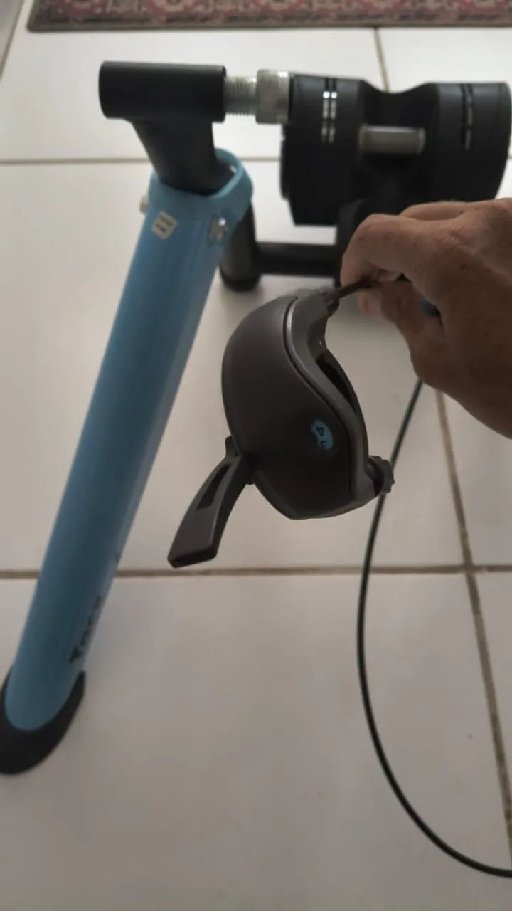 Rolo De Treinamento Tacx Turbo Boost Bundle - Foto 4