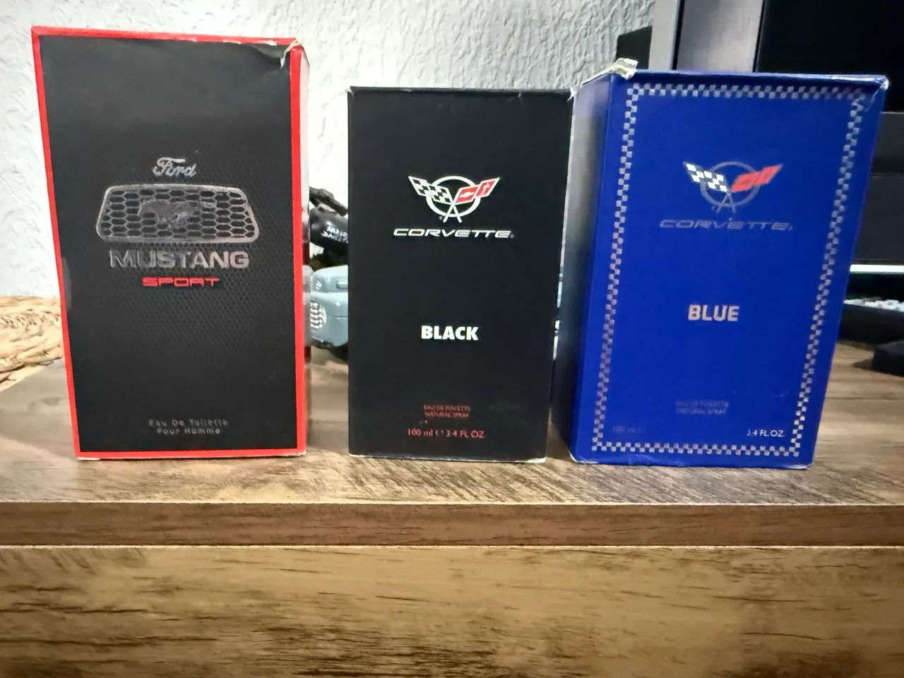Coleção - Ford e GM Perfumes - Leia o anúncio 