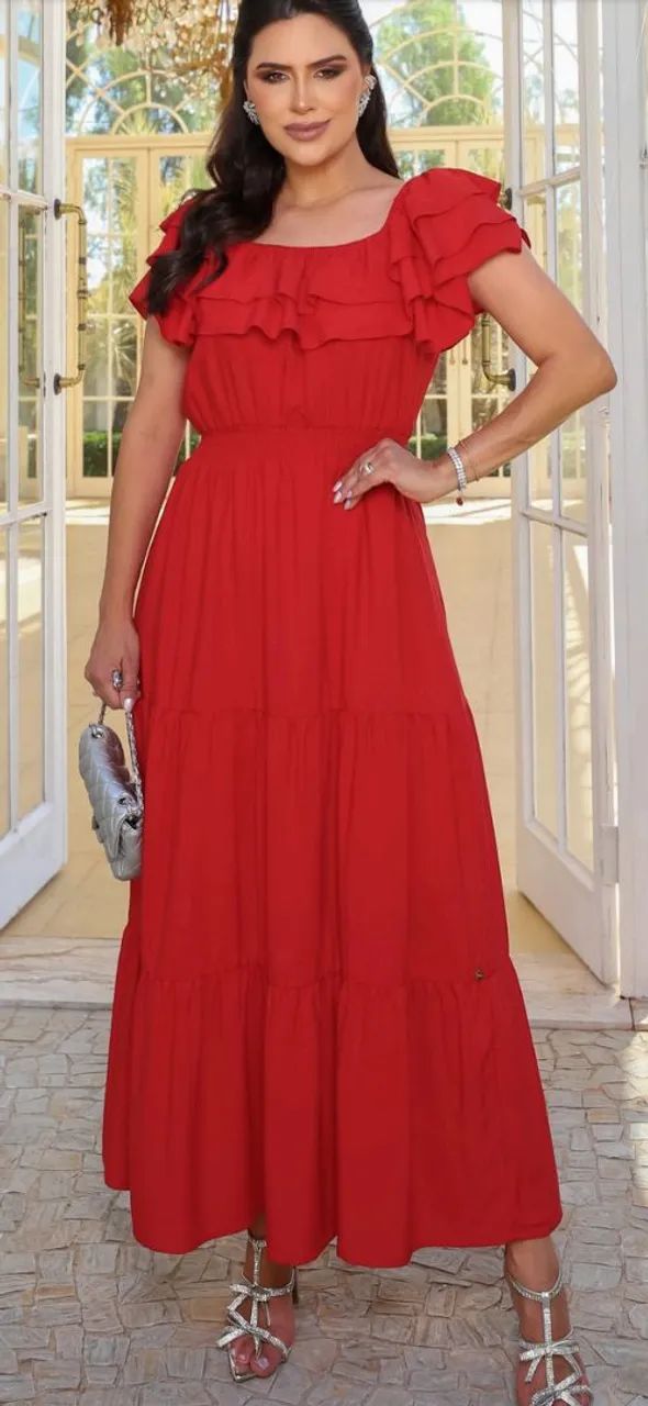 Vestido vermelho novo na etiqueta 