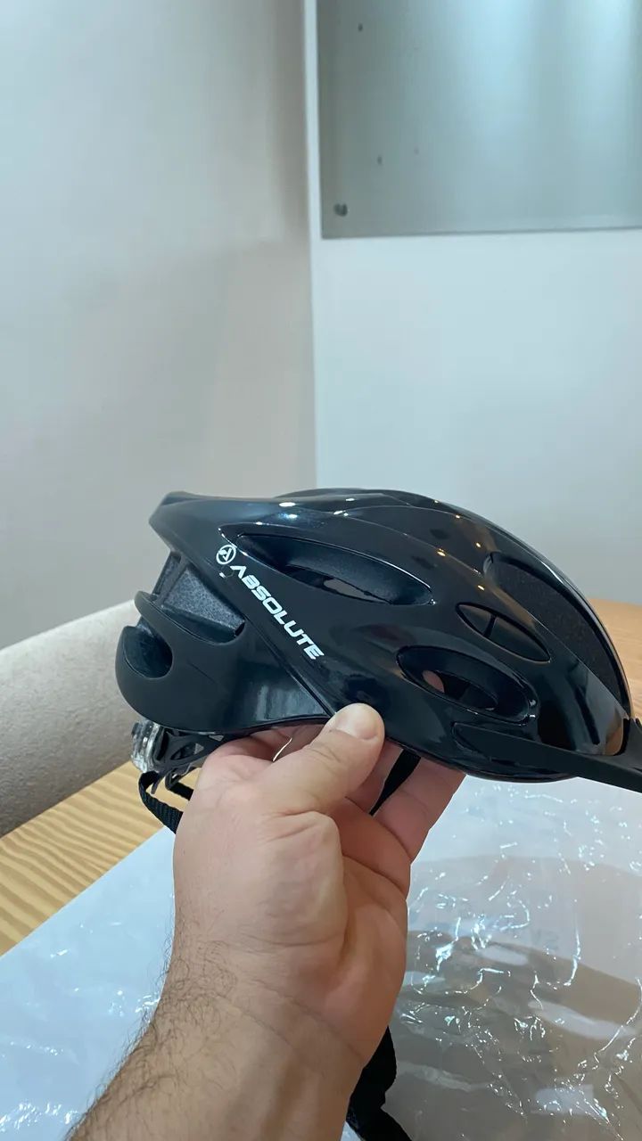 Capacete absolute novo 
